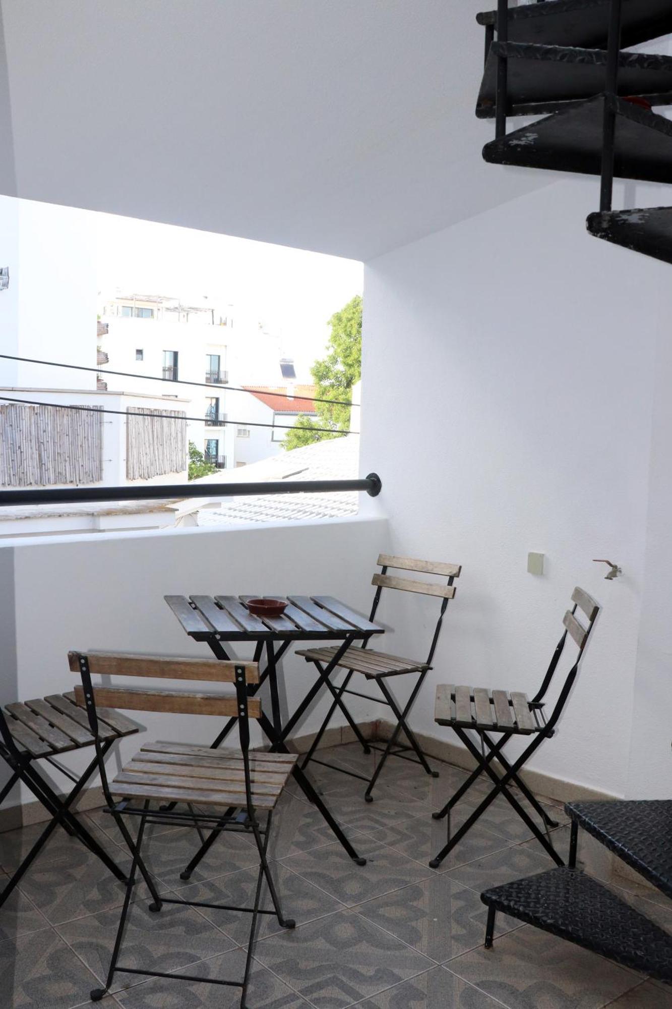 拉哥斯 Jjs Yard旅舍 外观 照片